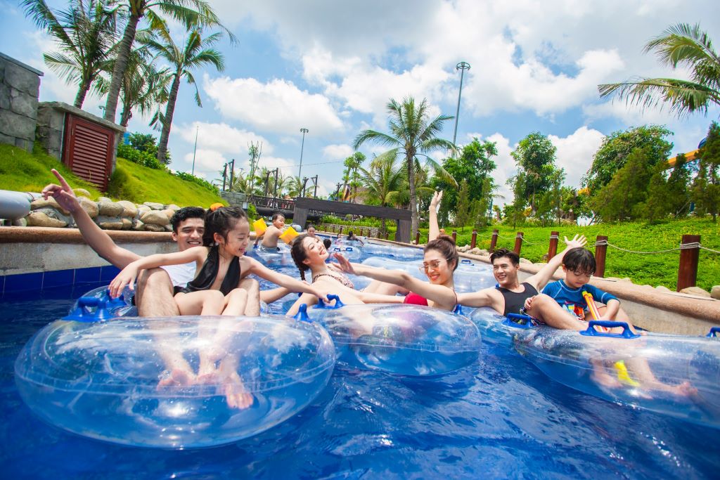 Tour Hà Nội - Hạ Long 3 Ngày 2 Đêm - Khám Phá Ẩm Thực Hạ Long 2025