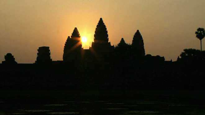 Dù nhỏ nhưng Siem Reap là thành phố nổi tiếng ở Campuchia nhờ sở hữu điểm tham quan "vàng": khu phức hợp đền thờ Angkor Wat. Năm 2013, Siem Reap không có trong top 10.