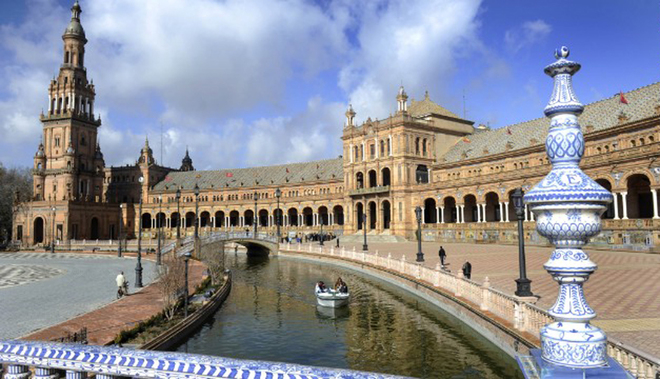 Thủ phủ của Andalucia - Seville xuất sắc khi vào top 7 của năm nay. Năm ngoái thành phố không nằm trong top 10 bình chọn.