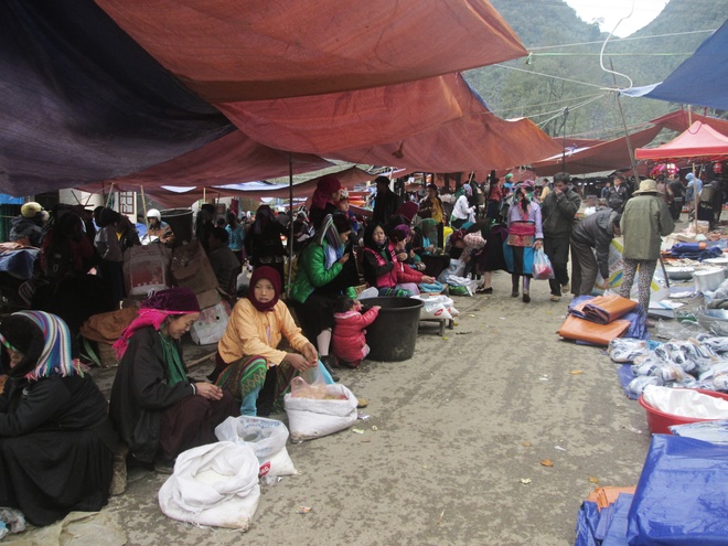 Chợ lùi Sà Phìn độc đáo ở Hà Giang