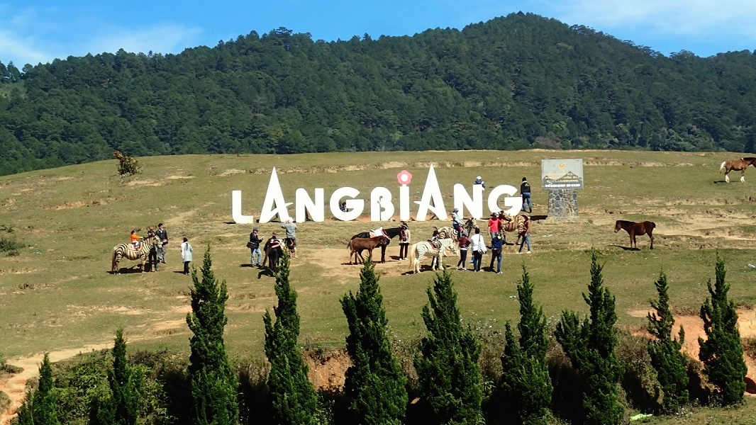 Núi Langbiang - Điểm du lịch Đà Lạt hấp dẫn
