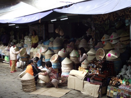 Ba ngôi chợ mang biểu tượng của ba miền Việt Nam