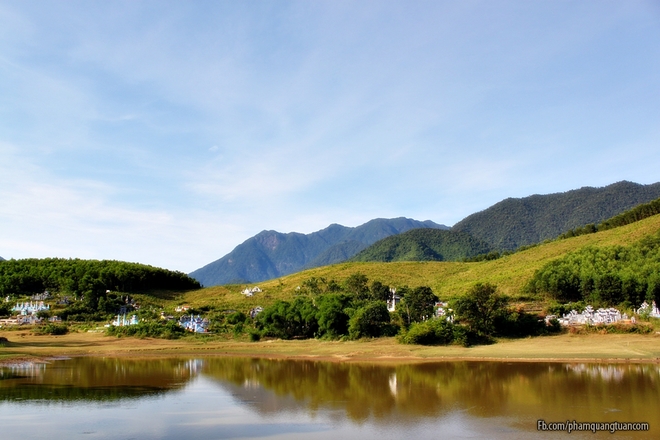 Núi rừng Bạch Mã đẹp như trang vẽ 