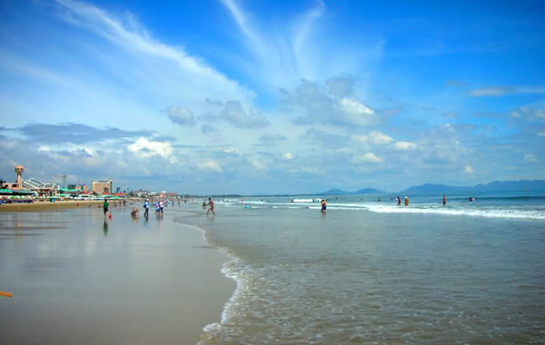 Bãi biển Long Hải.