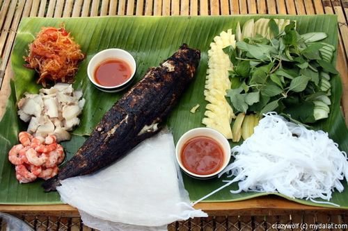Món ngon ở Tiền Giang: Cá lóc nướng trui.