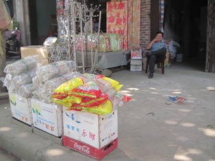 Miến dong Bình Liêu được bày bán trong mỗi dịp chợ phiên