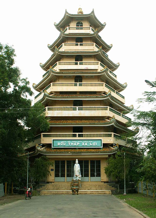 Bửu tháp Xá Lợi tại Tổ đình Giác Lâm