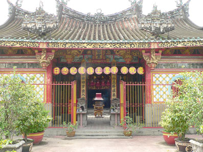 Mặt tiền ngôi chùa