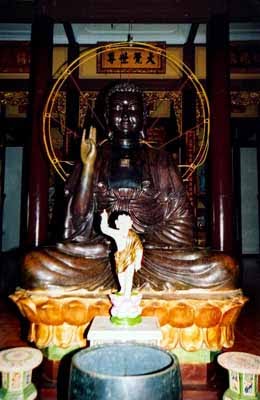 Tượng Đức Phật Thích Ca bằng đồng