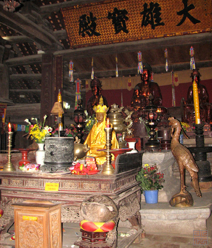Tượng phật được thờ trong chùa