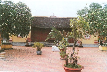 Cụm Di tích đền chùa Trịnh Xá