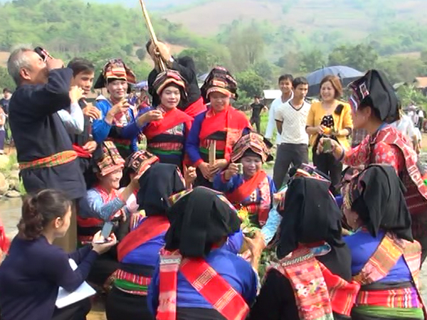 Các lễ hội truyền thống ở Điện Biên