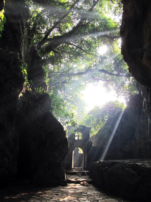 Động Hoa Nghiêm