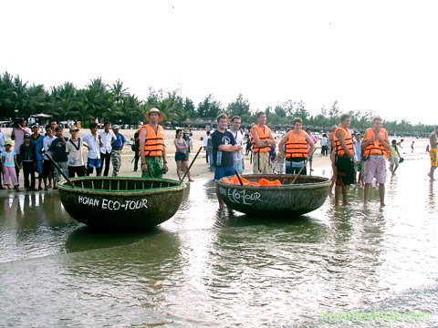 Lễ hội làng chài 2009