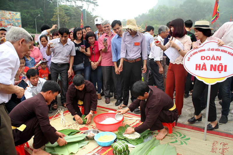 Xem cách làm bánh trưng truyền thống 