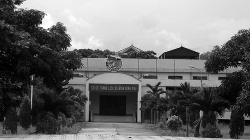 Bảo tàng Chiến thắng lịch sử Điện Biên Phủ nằm đối diện nghĩa trang liệt sĩ A1