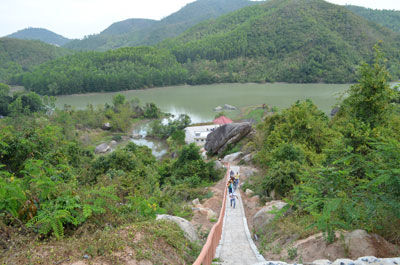 Khu du lịch sinh thái Hồ Kênh Hạ