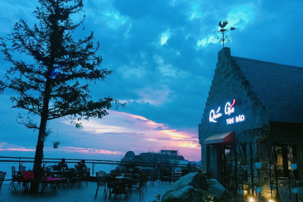 Quán Cafe Gió Tam Đảo là điểm chụp hình đẹp nhất ở Tam Đảo.