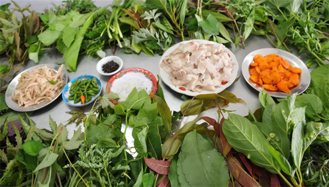 Món ngon ở Kon Tum: Gỏi lá