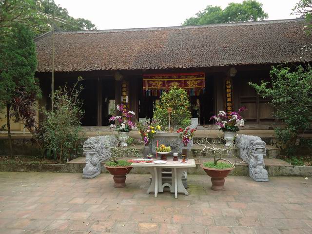 Đền thờ Phùng Hưng