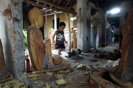 Làng nghề tạc tượng Sơn Đồng