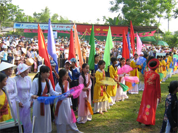 Lễ Hội Bà Thu Bồn