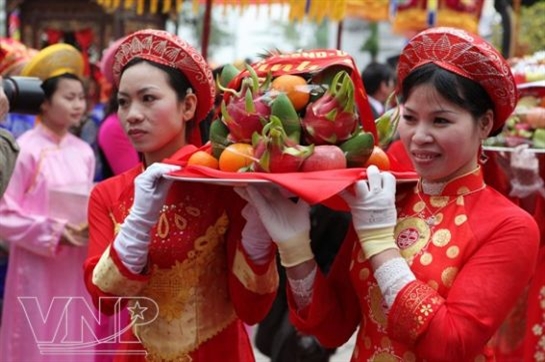 Mâm lễ của người dân xã Mê Linh trong ngày hội.