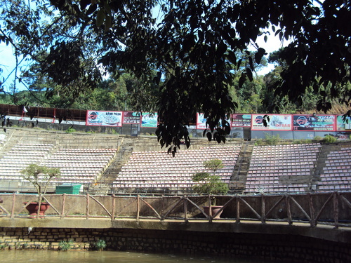 Sân khấu nhạc nước Cam Ly 