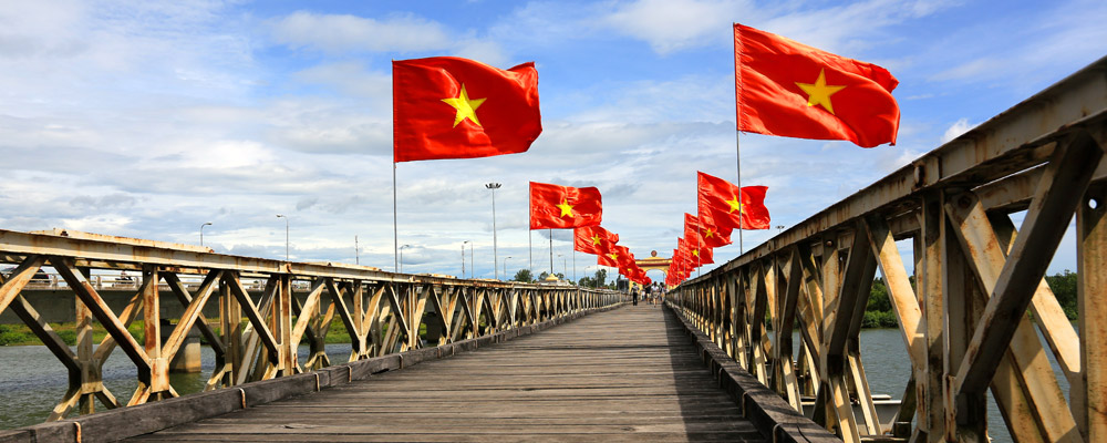 Cầu Hiền Lương ( lịch sử )