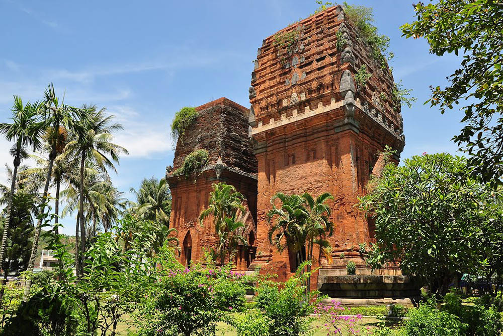 Tháp Đôi là di tích văn hóa Chăm độc đáo trên địa bàn thành phố Quy Nhơn, tỉnh Bình Định