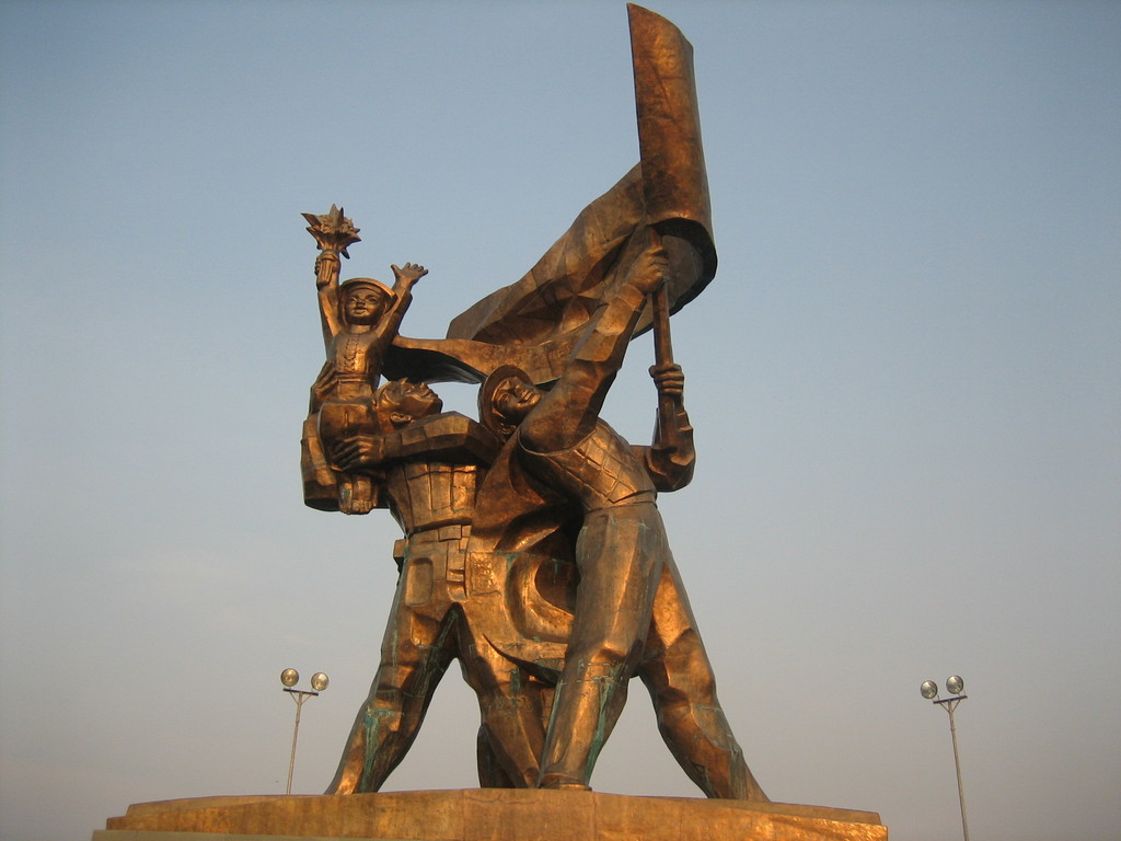 Tượng đài chiến thắng Điện Biên Phủ - Đi du lịch Điện Biên phần 1